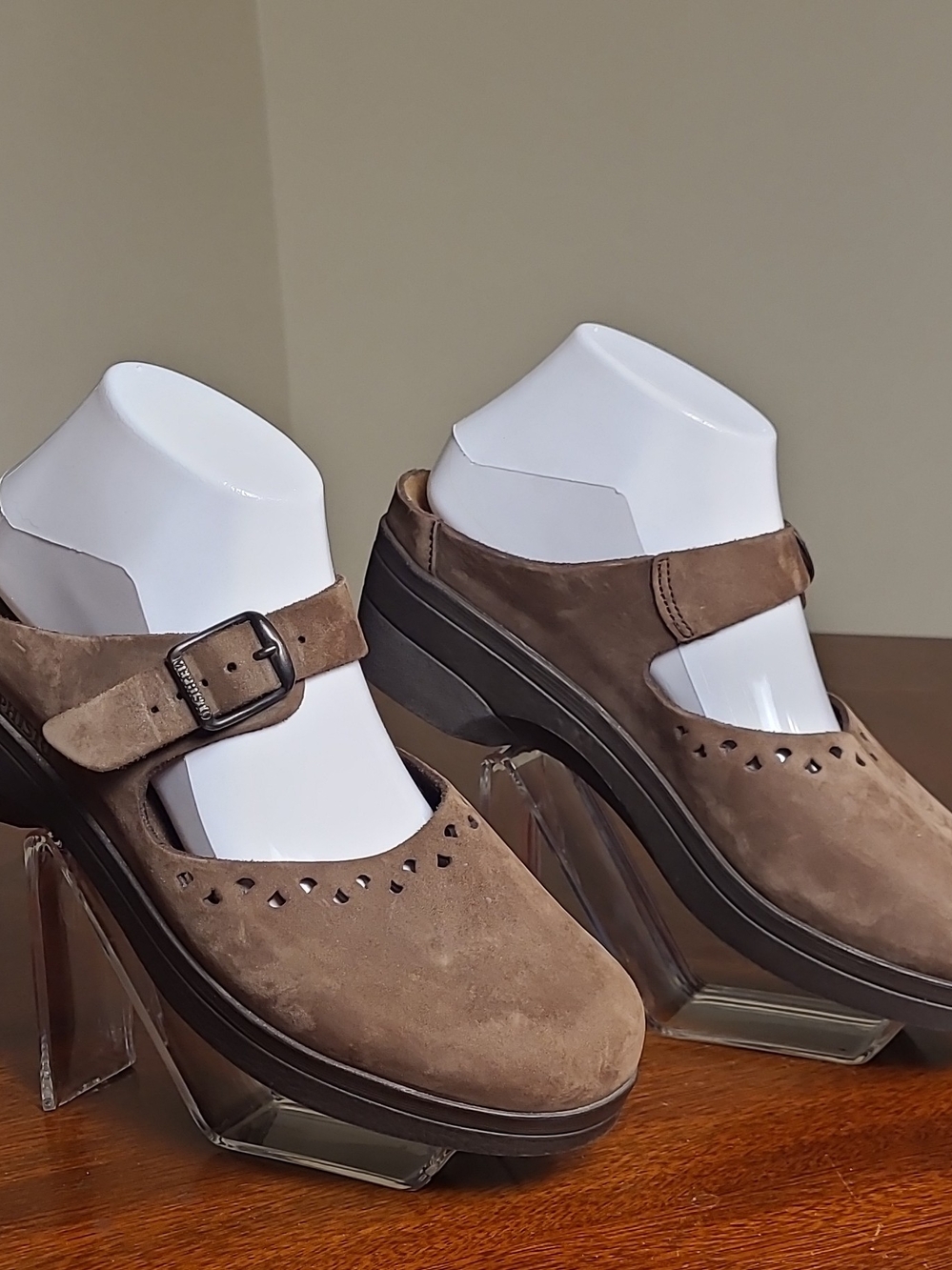 Women’s Mephisto Mobils Sabatina Suede Mary Jane Clogs Perforated Cutouts 10.5